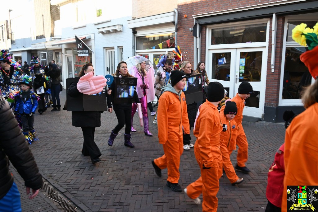 ../Images/Kinderoptocht 2026 076.jpg